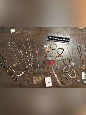 Costume Jewelry mixed lot- receive all items pictured
